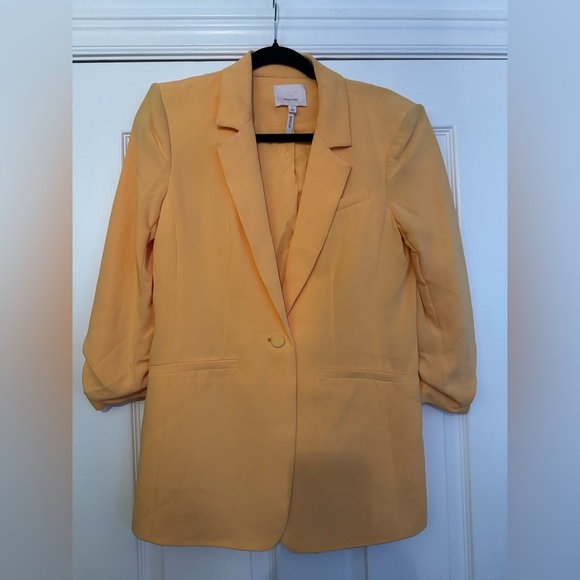 CINQ A SEPT Khloe Blazer
Retail 395 usd - Picture 5 of 6